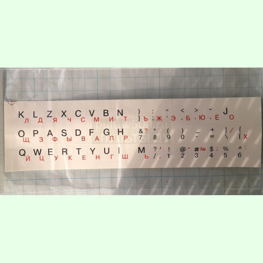 Наклейка-шрифт для клавиатуры D2 Tech SF-02RB, русский и английский шрифт, красный и черный цвет, на белом фоне